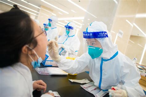 上海停止全员核酸检测了，你那里还在核酸吗?