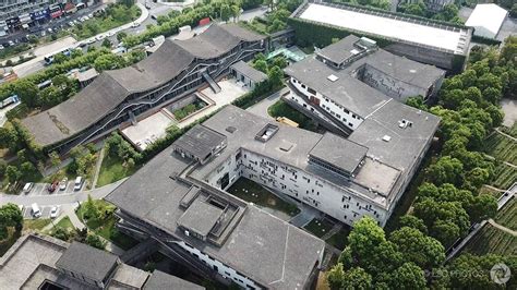中央美术学院杭州校区是几本