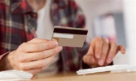 信用卡取现，按月计收复利是什么意思？何为一个月？