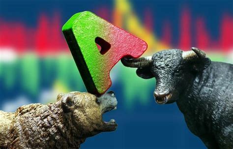 在牛市中，为什么股市总是缓慢上涨，突然大跌？