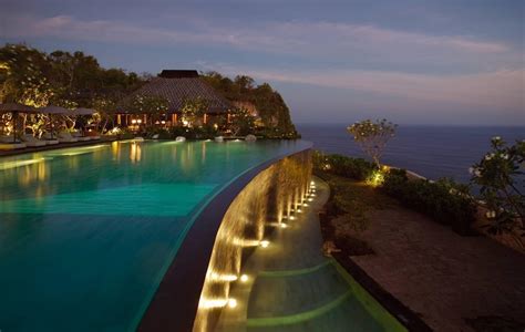 巴厘岛巴厘贝尔瓦酒店的英文名是什么