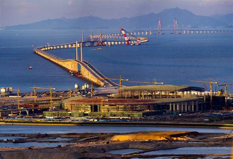 港珠澳大桥珠海公路口岸进出口总值突破6000亿元