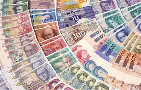 请问一个国家印刷多少货币是根据什么来定的，自己国家想印多少就多少吗？