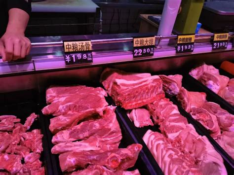 近几天牛羊肉价格下跌，是猪肉降价引起的吗?