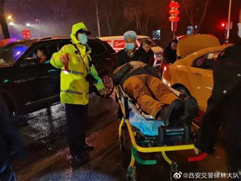 阻挡救护车导致病人死亡图片