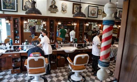ibd03_意大利有城市禁止理发店洗两遍头