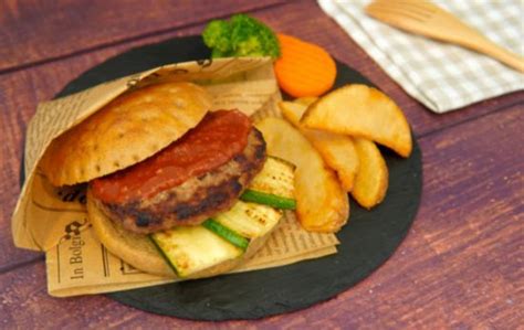 y2e_日本飞机餐推出蟋蟀粉末汉堡