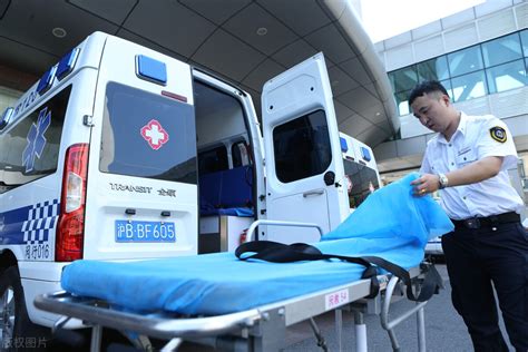 上海叫一趟救护车多少钱