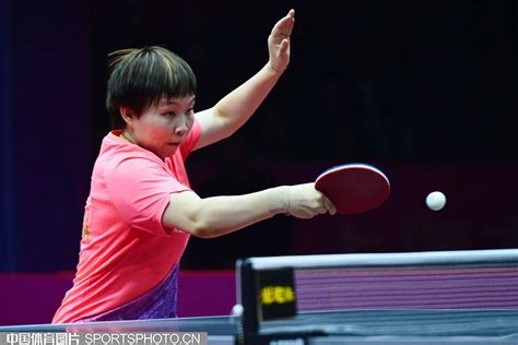 世界乒乓球锦标赛女子单打冠军奖杯是