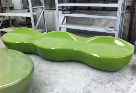 东沙群岛玻璃钢座椅雕塑厂家