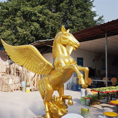 中国厂家批发不锈钢飞马雕塑