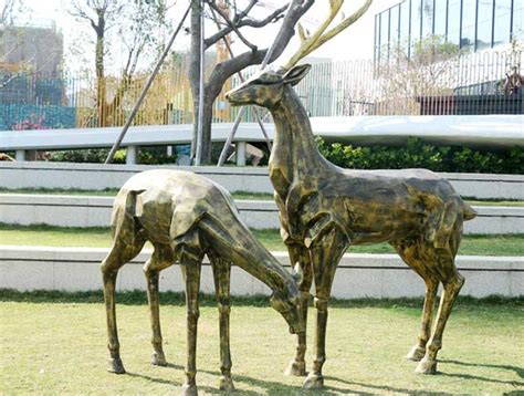佛山玻璃钢防铜动物雕塑