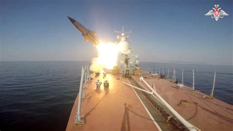 俄军在日本海试射超音速导弹
