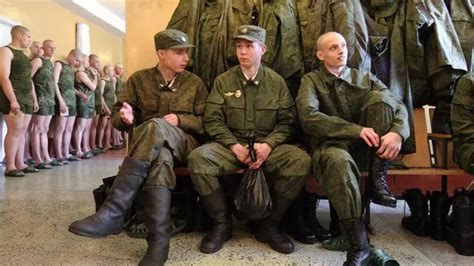 俄称今年有32.5万合同兵加入俄军