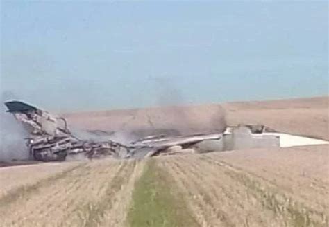 俄蘇34墜毀新畫面：飛行員彈射逃生