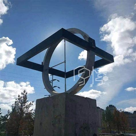 内蒙古玻璃钢雕塑设计公司