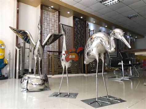 内蒙古镜面不锈钢动物鹤雕塑