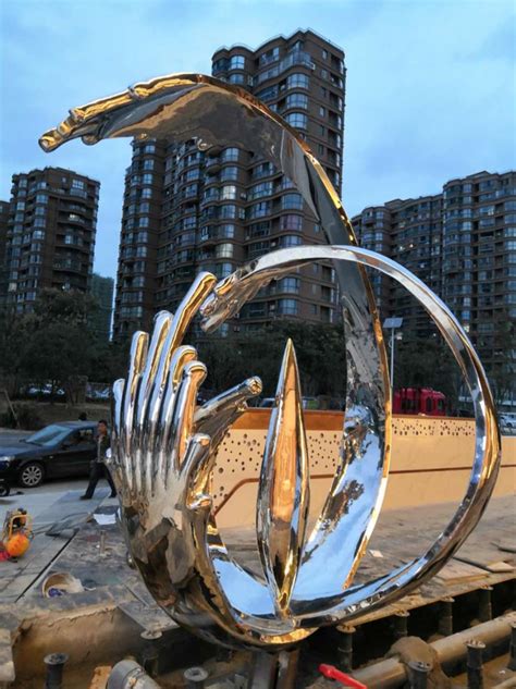 南京不锈钢雕塑设施