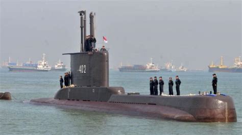印尼军方称失联潜艇已沉没