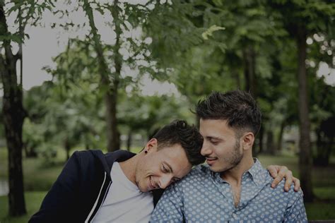 同性恋怎么过性生活 两个男生怎么进行爱的交往