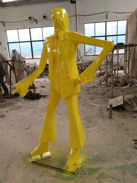 哈尔滨玻璃钢雕塑制作厂家