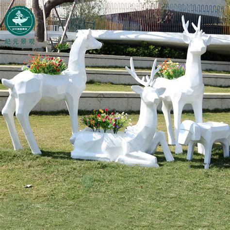园林玻璃钢动物雕塑供应商家