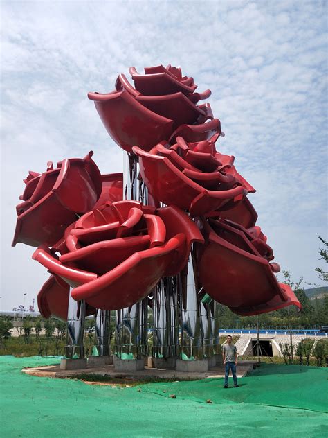 太原池州大型不锈钢雕塑