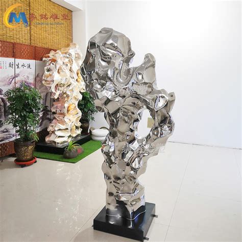 太湖玻璃钢雕塑厂