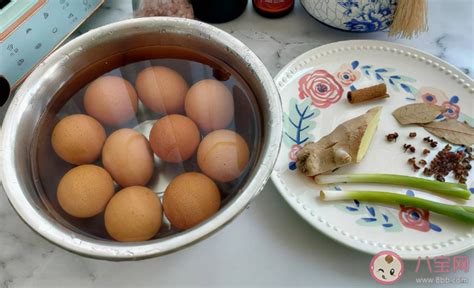女子误用八千元一斤茶叶煮茶叶蛋