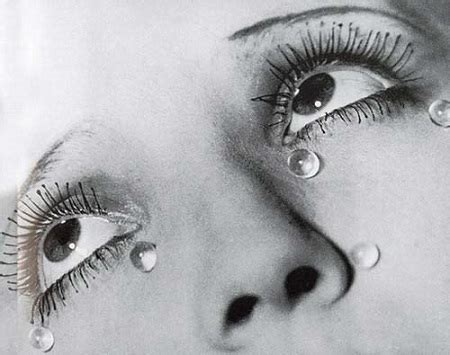 她的眼泪