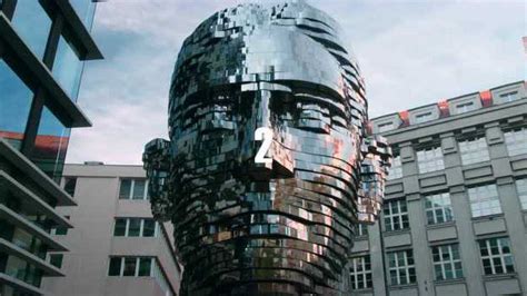 布拉格广场玻璃钢雕塑