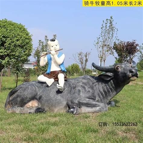 广东玻璃钢牛动物雕塑小猪摆件