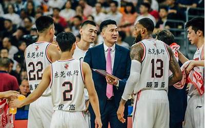 广东男篮vs北京男篮,重写后的新标题：篮球比赛广东队对阵北京队