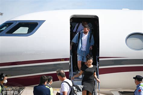 梅西私人飞机抵达北京