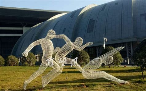 江苏不锈钢运动雕塑设计