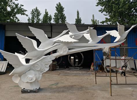 江苏专业玻璃钢雕塑优质商家