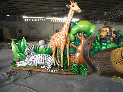 泸州玻璃钢动物雕塑厂