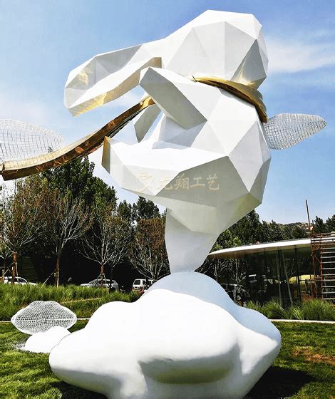 深圳玻璃钢大型雕塑