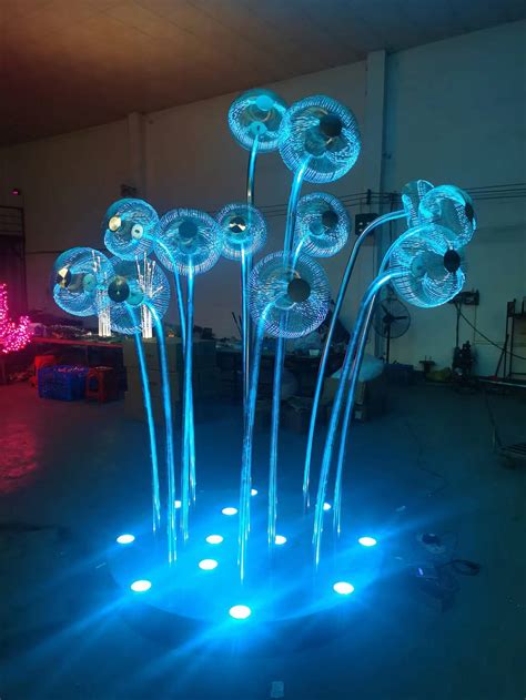 湖南玻璃钢雕塑灯
