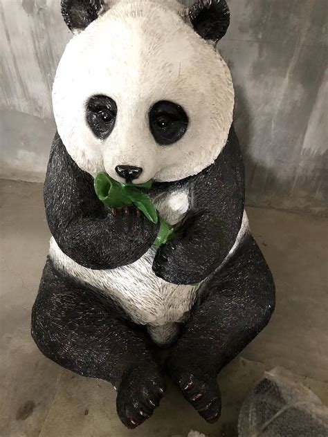 潜江玻璃钢雕塑熊猫厂商