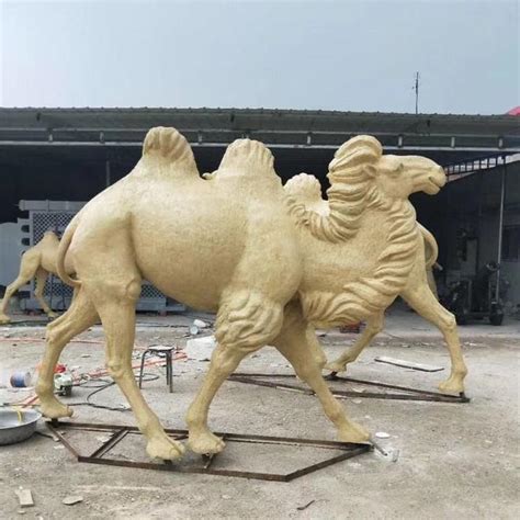 玻璃钢仿真骆驼雕塑
