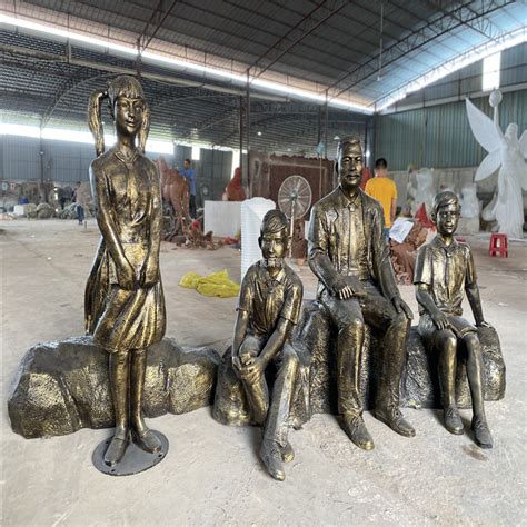 珠海丰收女神玻璃钢雕塑