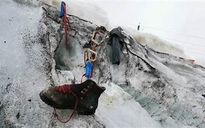 瑞士冰川融化速度加快！37年前登山失踪者遗体重见天日
