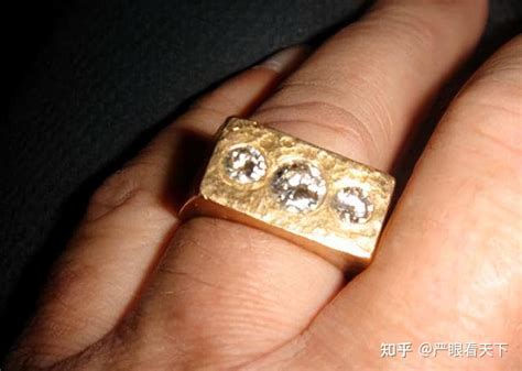 男子捡到戒指丢掉被判赔8千多元