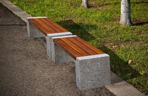 砖腿木面公园休闲椅