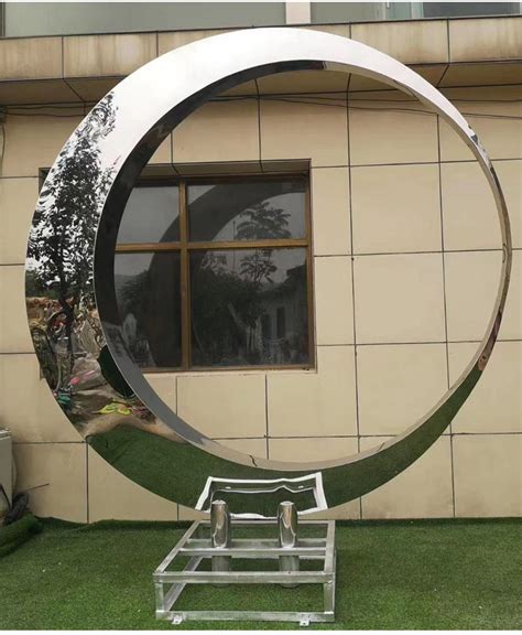福泉不锈钢月亮圆环雕塑