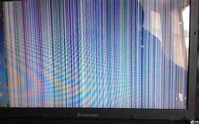 笔记本屏幕花屏横条纹闪,电脑屏幕惊现五彩斑斓花纹，震撼大片闪现！