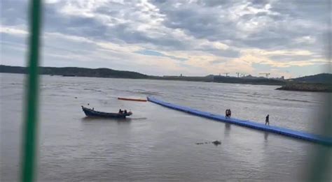网红赶海地浮桥断裂致大量游客被困