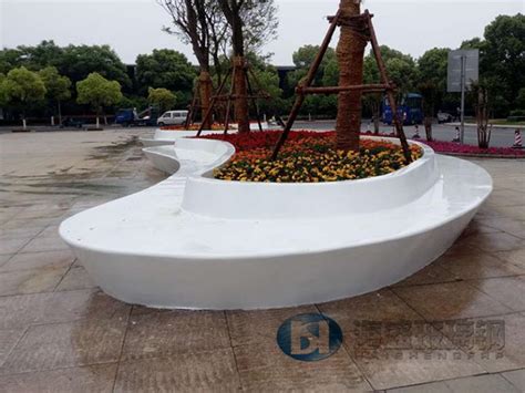 荆州玻璃钢树池坐凳生产厂家