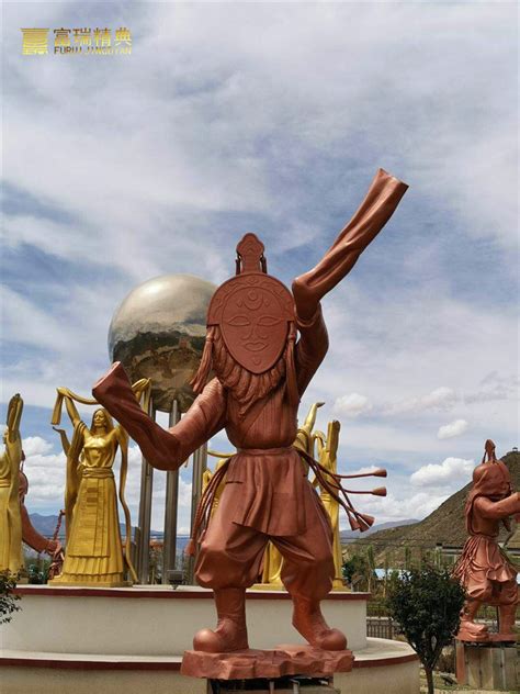 西藏人物不锈钢雕塑